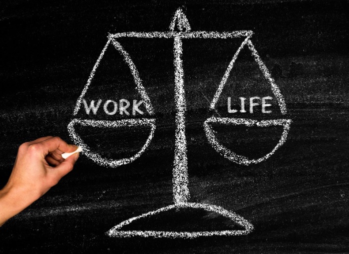 Work-life balance: Równowaga między pracą a życiem prywatnym. Jak odnaleźć harmonię w codziennym życiu?